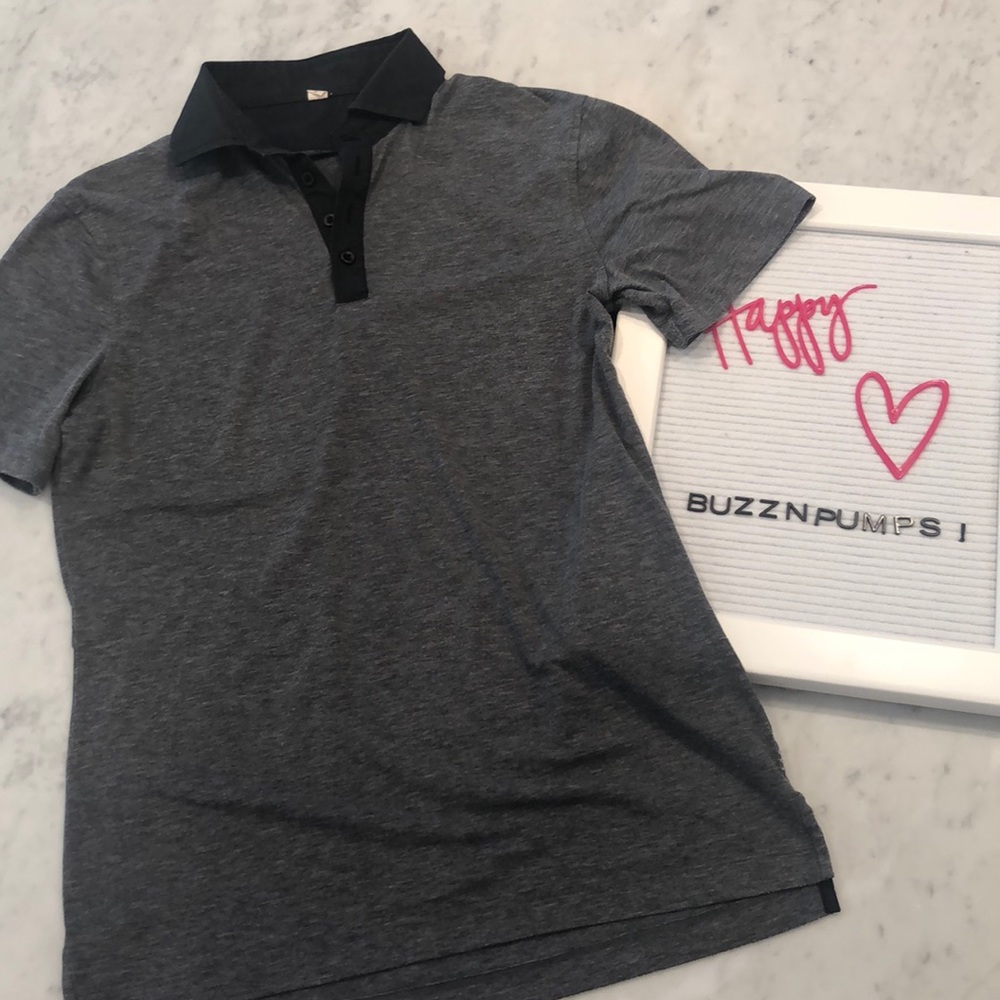 Lululemon men’s gray three button polo T-shirt